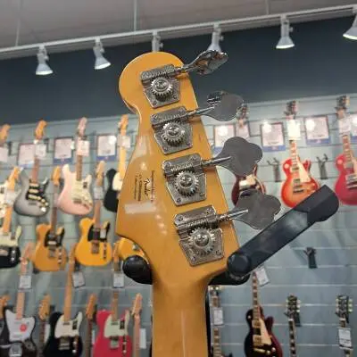 Squier Classic Vibe P Bass 2